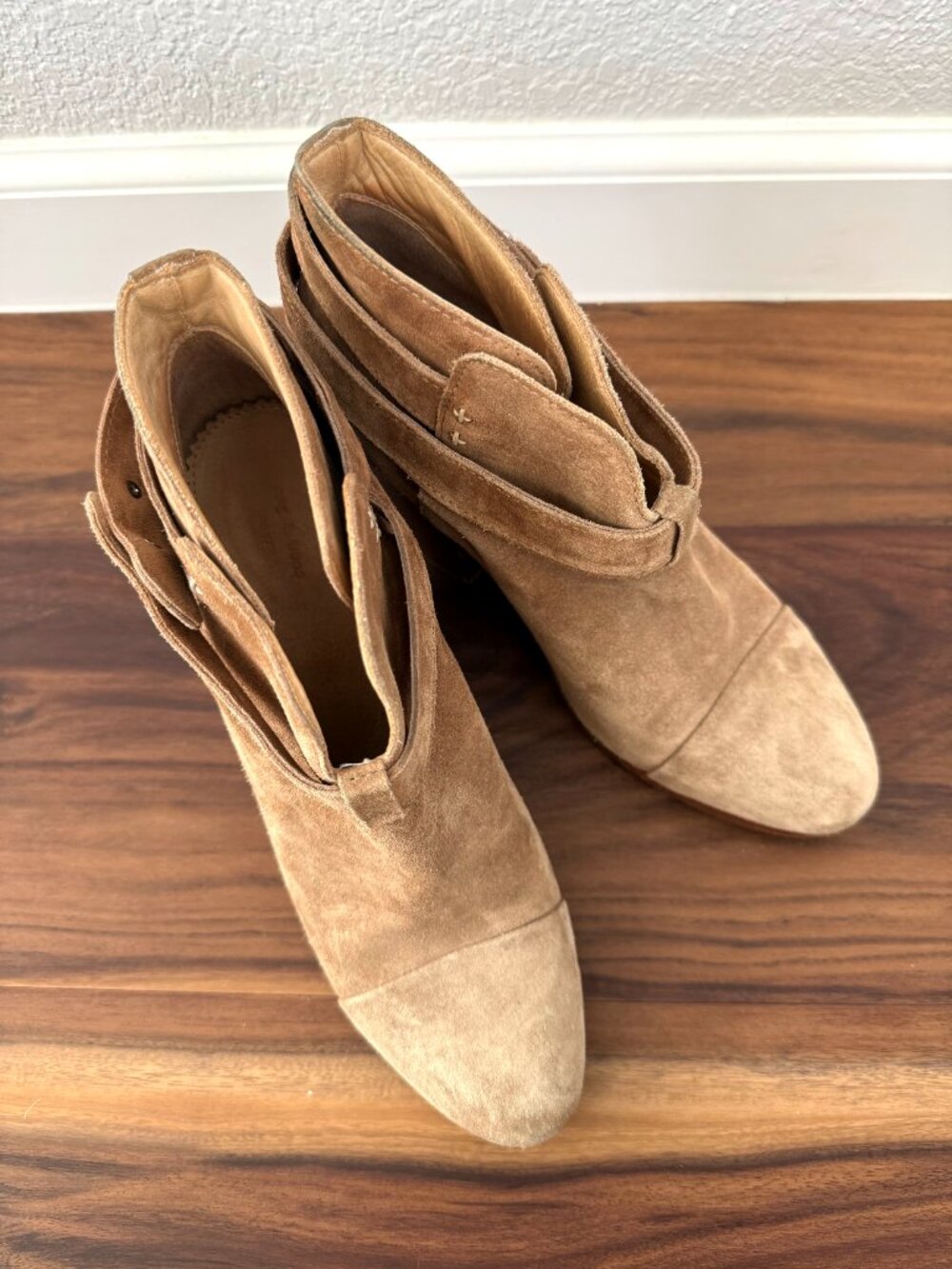 Rag & Bone Suede Harrow Bootie in Tan ~ 38.5 - Picture 5 of 9